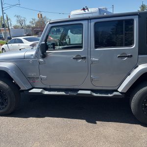 JEEP WRANGLER UNLIMITED SAHARA - 4