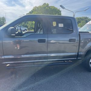 FORD F-150 XLT - 4