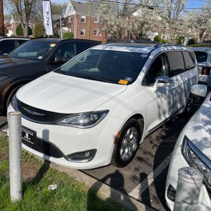 CHRYSLER PACIFICA LIMITED - 1