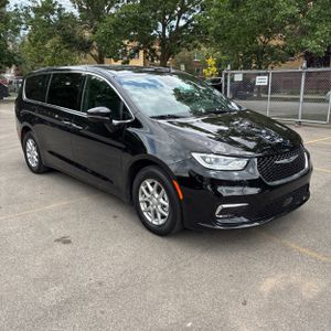 2025 Chrysler PACIFICA SELECT thumbnail 12