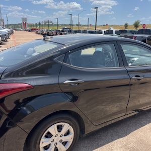 2016 Hyundai ELANTRA SE — фото 9