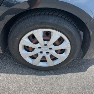 2020 Toyota COROLLA LE thumbnail 17