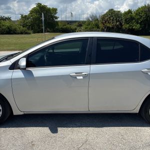 2019 Toyota COROLLA LE 照片 4