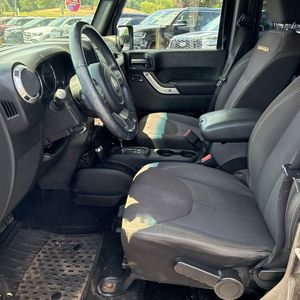 2013 JEEP WRANGLER SAHARA — миниатюра 32
