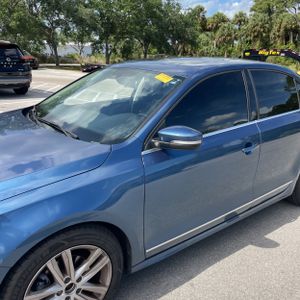 VOLKSWAGEN JETTA 1.8T SEL - 2