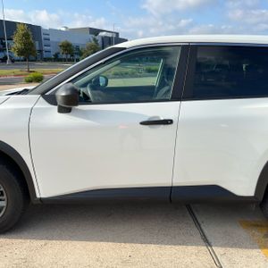 صورة 4 لـ 2023 Nissan ROGUE S