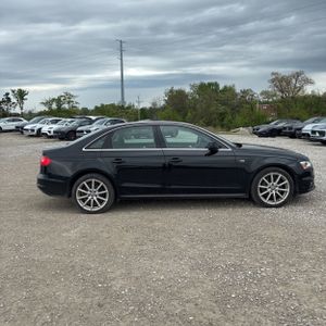 AUDI A4 2.0T PREMIUM - 10