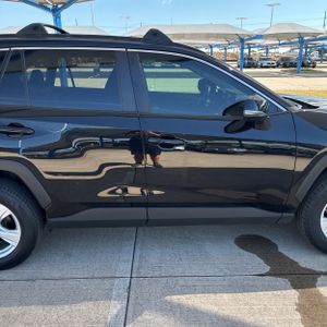 صورة مصغرة 11 لـ 2019 Toyota RAV4 XLE