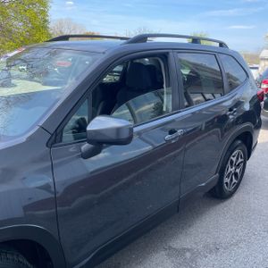 SUBARU FORESTER PREMIUM - 3