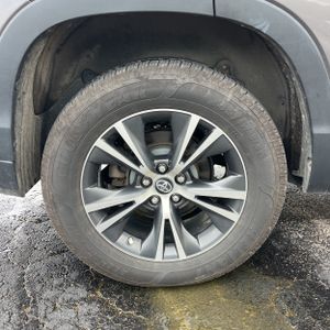 صورة مصغرة 19 لـ 2017 Toyota HIGHLANDER LE