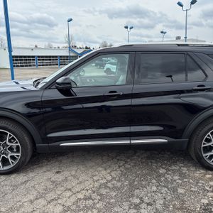FORD EXPLORER PLATINUM - 4