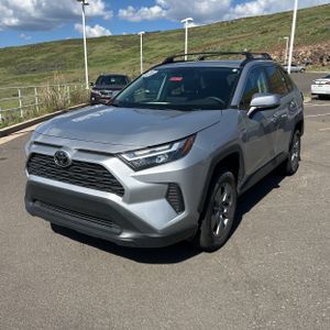 2024 Toyota RAV4 XLE 照片 1