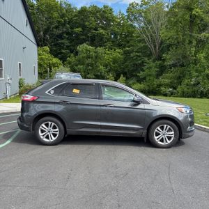 FORD EDGE SEL - 10