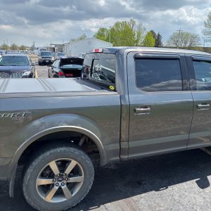 FORD F-150 LARIAT - 9
