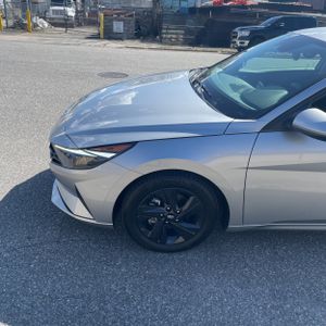 HYUNDAI ELANTRA SEL - 2