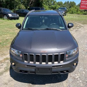 2017 JEEP COMPASS 75TH ANNIVERSARY EDITION — миниатюра 15