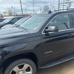 CHEVROLET TAHOE LS - 2