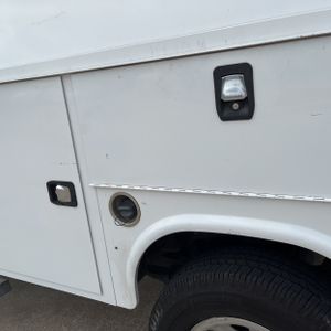 CHEVROLET SILVERADO - 6