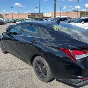 HYUNDAI ELANTRA SEL - 6