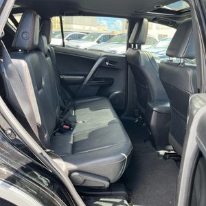 2018 Toyota RAV4 SE — фото 35