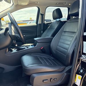 صورة مصغرة 32 لـ 2017 FORD ESCAPE TITANIUM