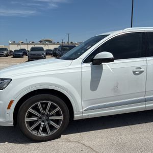 صورة 2 لـ 2019 AUDI Q7 55 PREMIUM