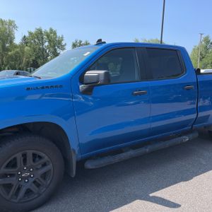 2024 Chevrolet SILVERADO 1500 CUSTOM — фото 2
