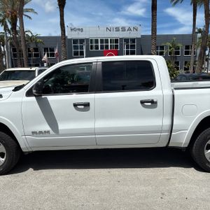 صورة 4 لـ 2025 RAM 1500 LONE STAR