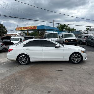 MERCEDES-BENZ C-CLASS - 10