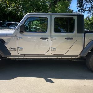 JEEP GLADIATOR SPORT S - 4