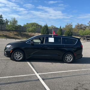 CHRYSLER PACIFICA TOURING L - 3