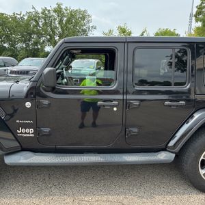 2019 JEEP WRANGLER UNLIMITED SAHARA — фото 4