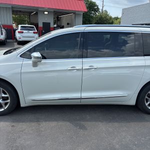 2017 Chrysler PACIFICA LIMITED 照片 4