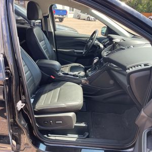 صورة مصغرة 31 لـ 2016 FORD ESCAPE TITANIUM