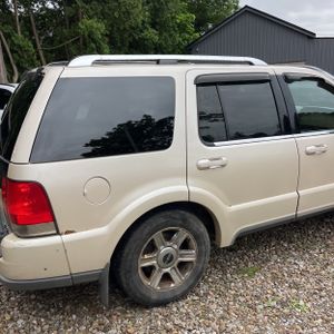 2005 Lincoln AVIATOR LUXURY photo 9