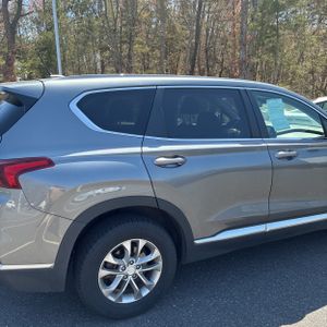 HYUNDAI SANTA FE SE - 9