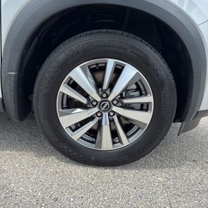 2022 Nissan PATHFINDER SL — фото 19