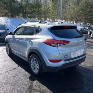 HYUNDAI TUCSON SEL PLUS - 3