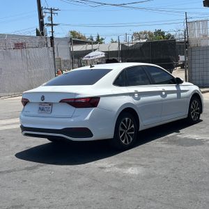 صورة 8 لـ 2023 Volkswagen JETTA S
