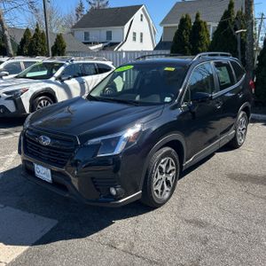 SUBARU FORESTER PREMIUM - 1