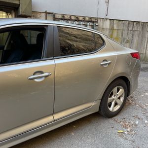 KIA OPTIMA LX - 6
