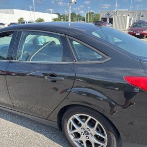 صورة 6 لـ 2015 FORD FOCUS SE