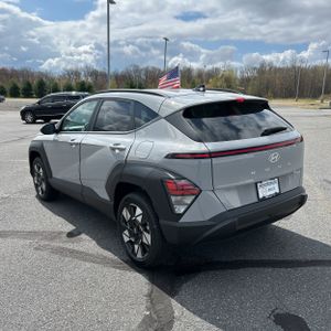 HYUNDAI KONA SEL CONVENIENCE - 5
