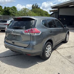 2016 Nissan ROGUE S — фото 8