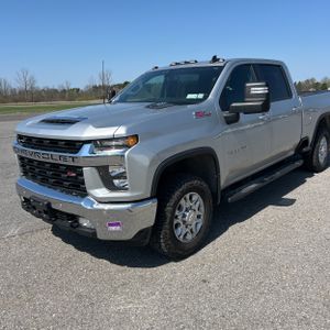 CHEVROLET SILVERADO - 1