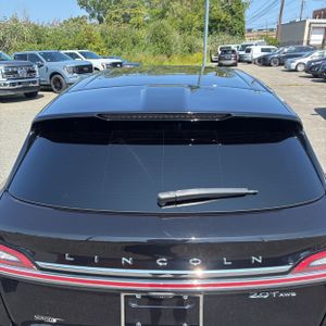 2019 Lincoln NAUTILUS RESERVE thumbnail 16