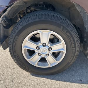 صورة مصغرة 17 لـ 2019 Toyota SEQUOIA SR5
