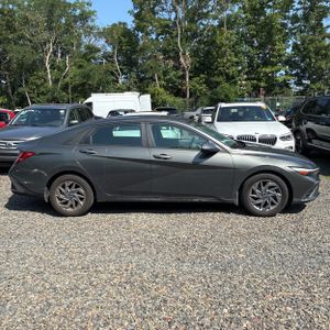 2024 Hyundai ELANTRA SEL 照片 10