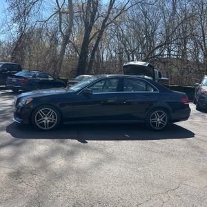 MERCEDES-BENZ E-CLASS - 3