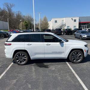 JEEP GRAND CHEROKEE OVERLAND 4XE - 10